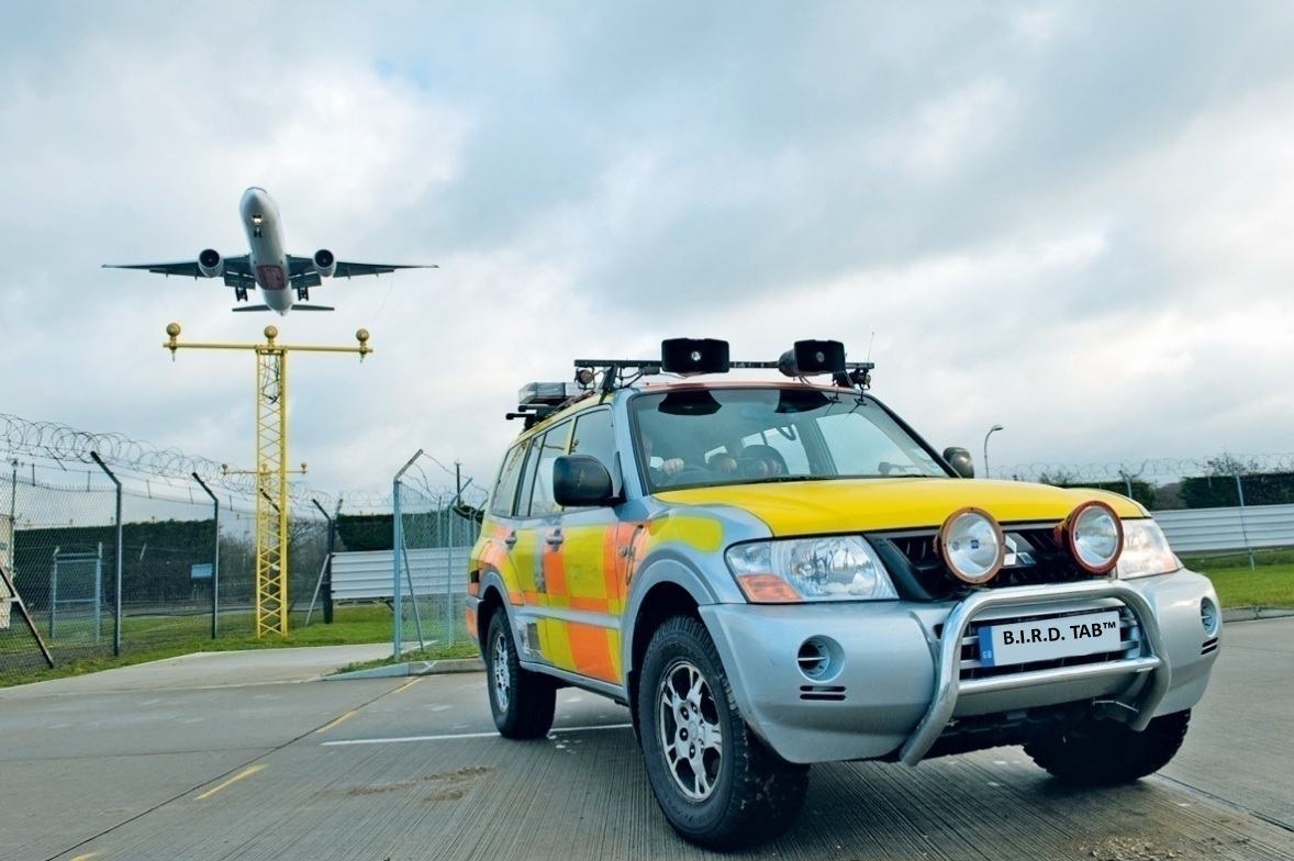 Airport Bird Control Products & Bird Dispersal Systems Scarecrow Group