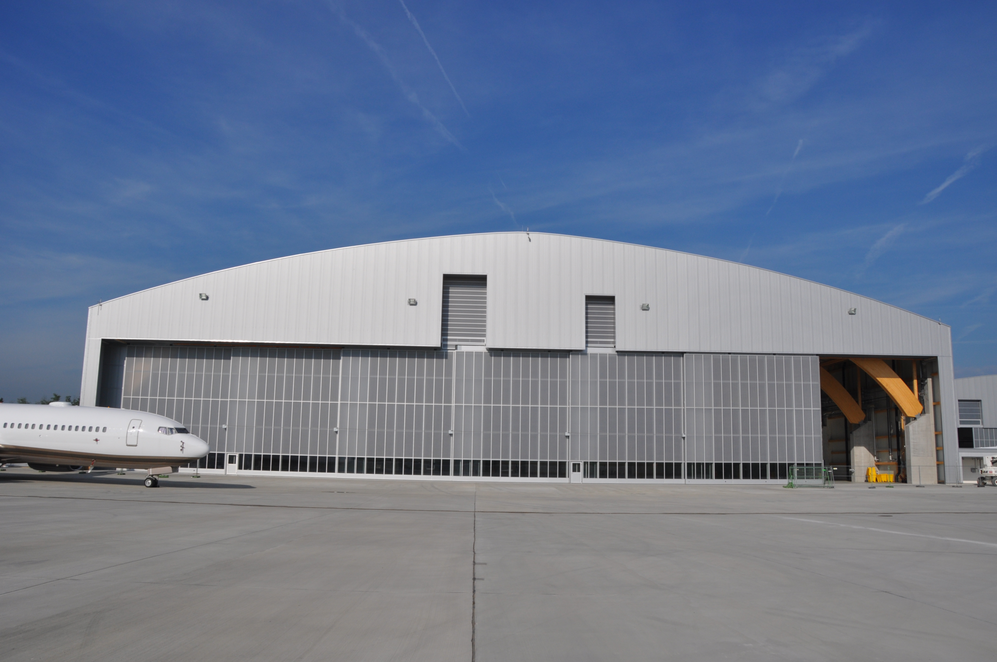 Customised Aircraft Hangar Door Solutions Butzbach GmbH