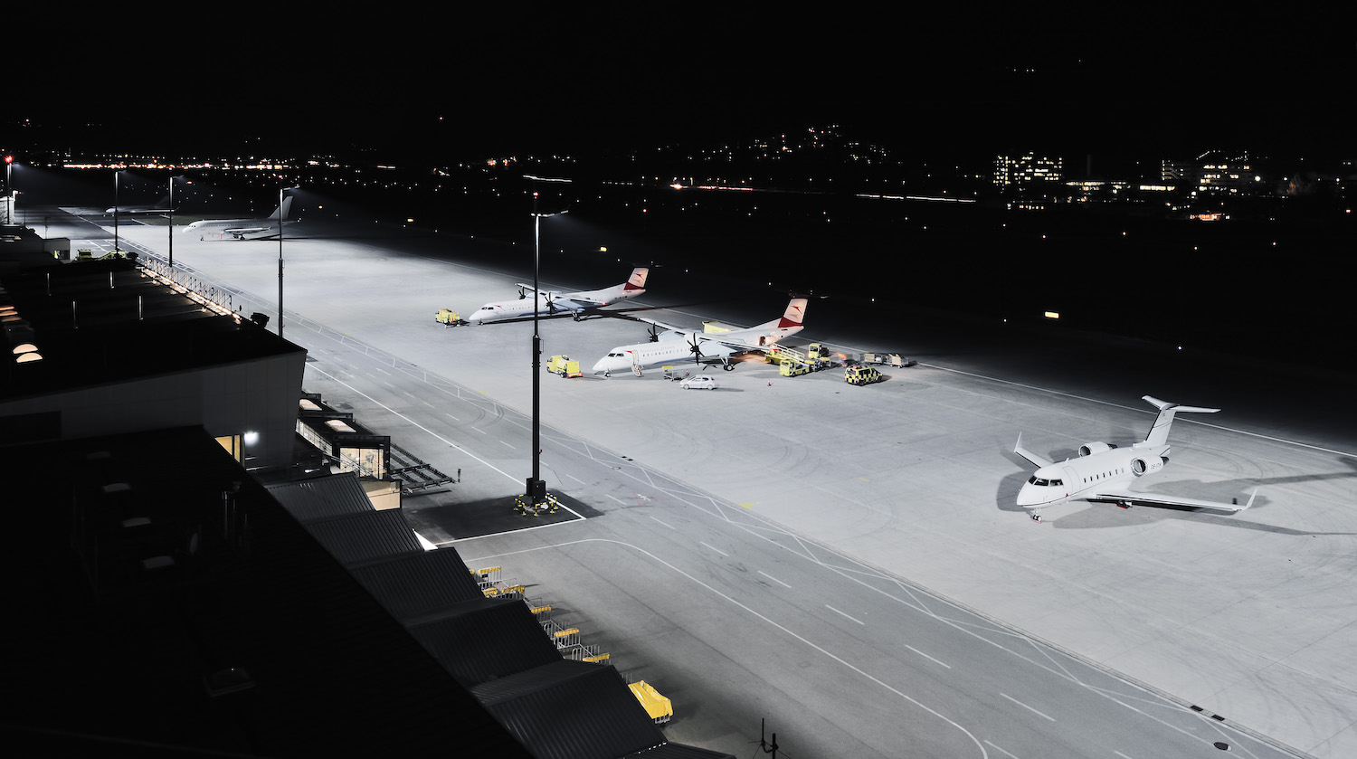 LED Floodlights, Apron floodlights, High mast light, High power floodlight