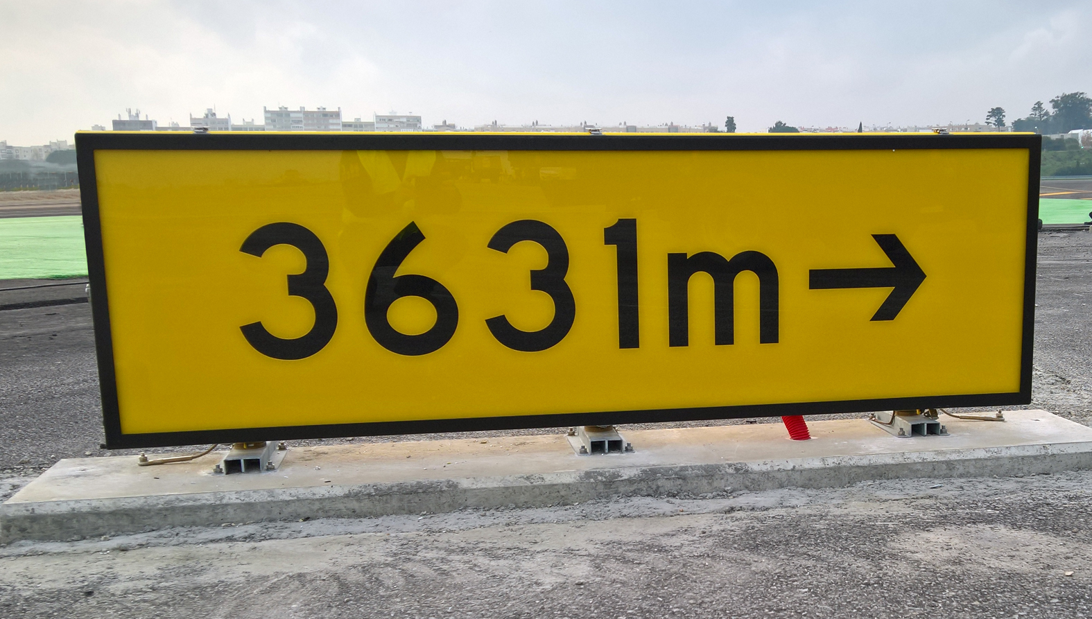 AAS International BV Runway and Taxiway Guidance Signs