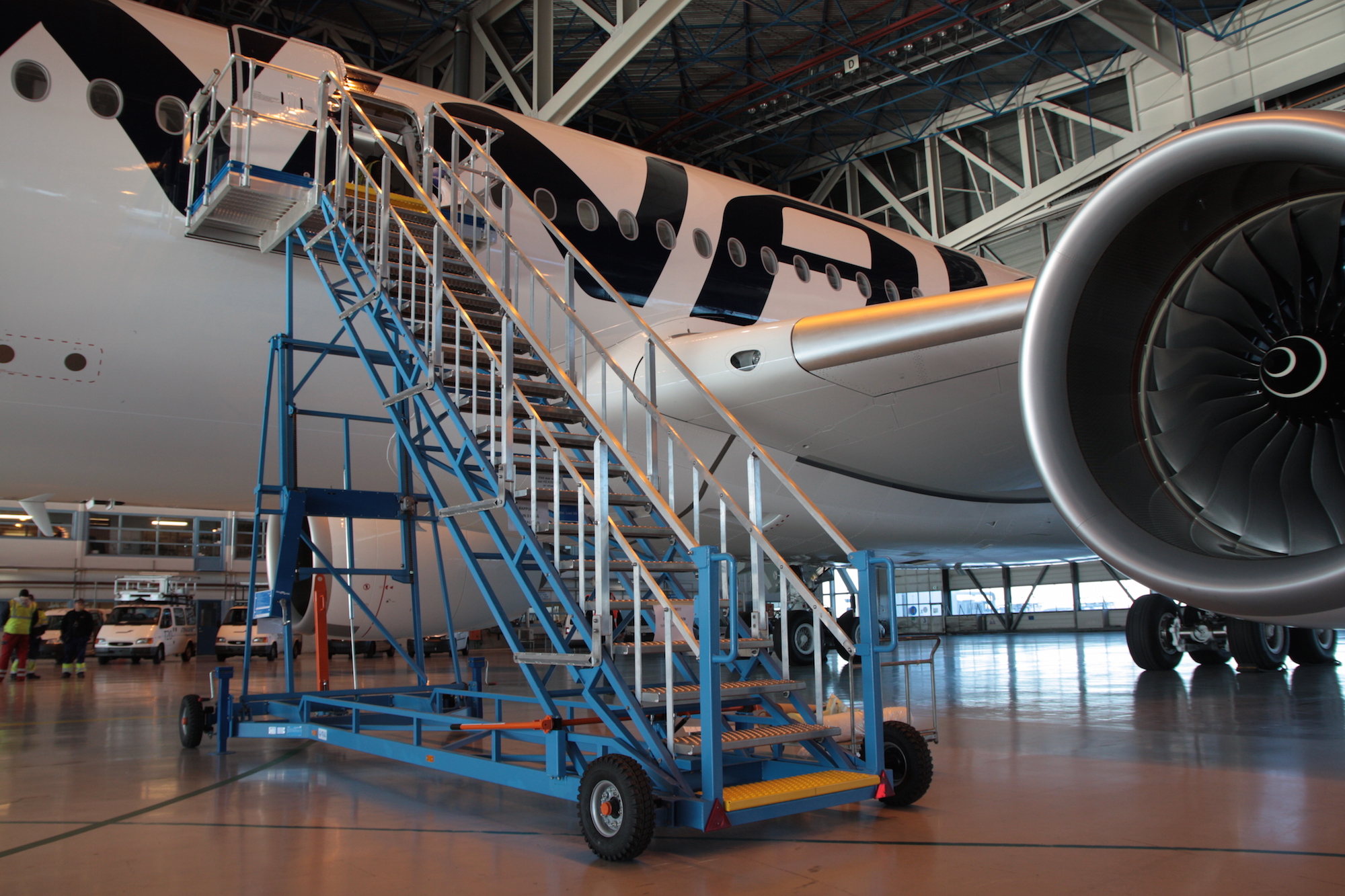 NIJL Aircraft Docking Aircraft Access Stands and Docking Systems