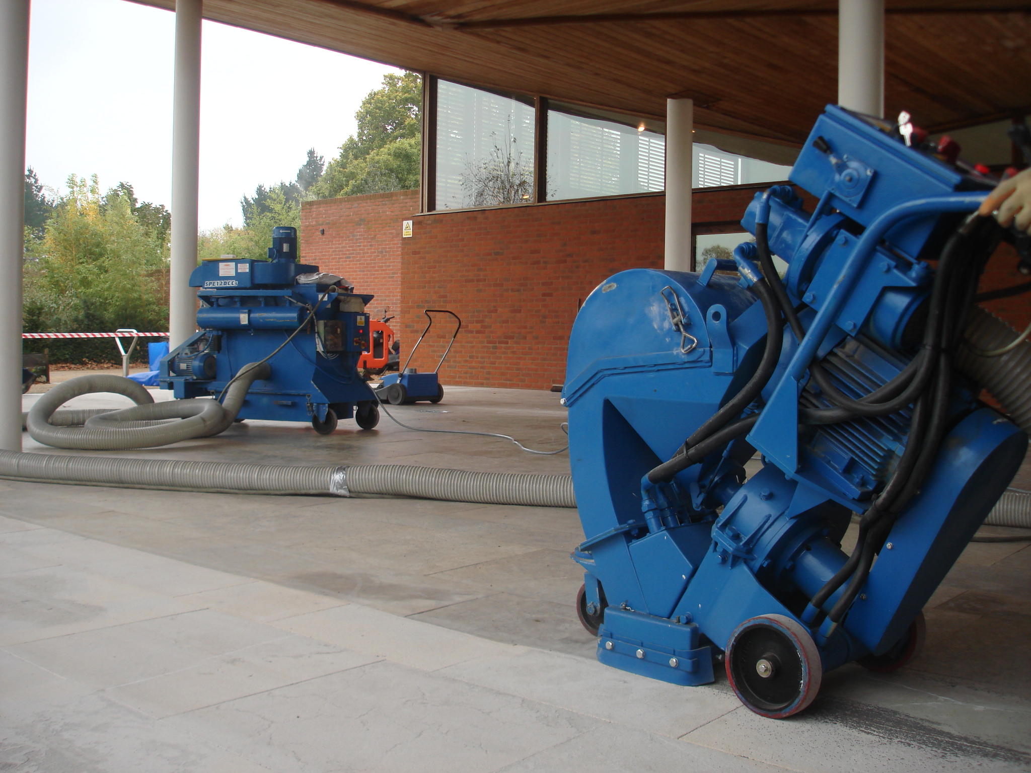 Castle & Pryor Ltd Airport Concrete Diamond Drilling and Saw Cutting