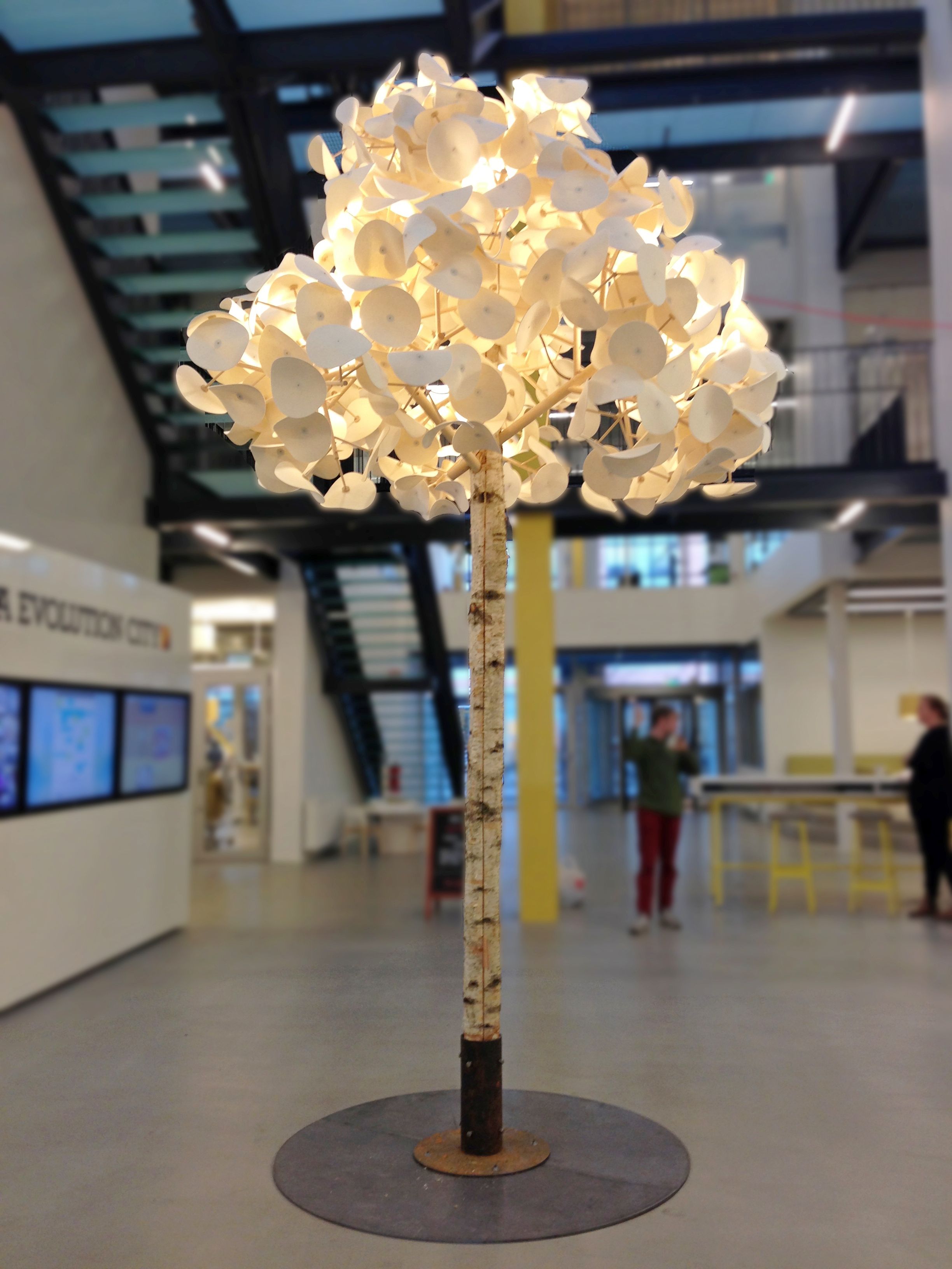 Leaf Lamp Tree Airport Suppliers