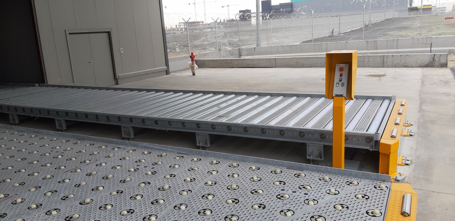 System Level 508 Powered Motor Powered Roller Deck Airport Suppliers