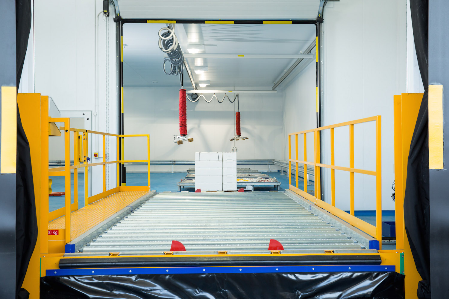 Truck Dock Airport Suppliers