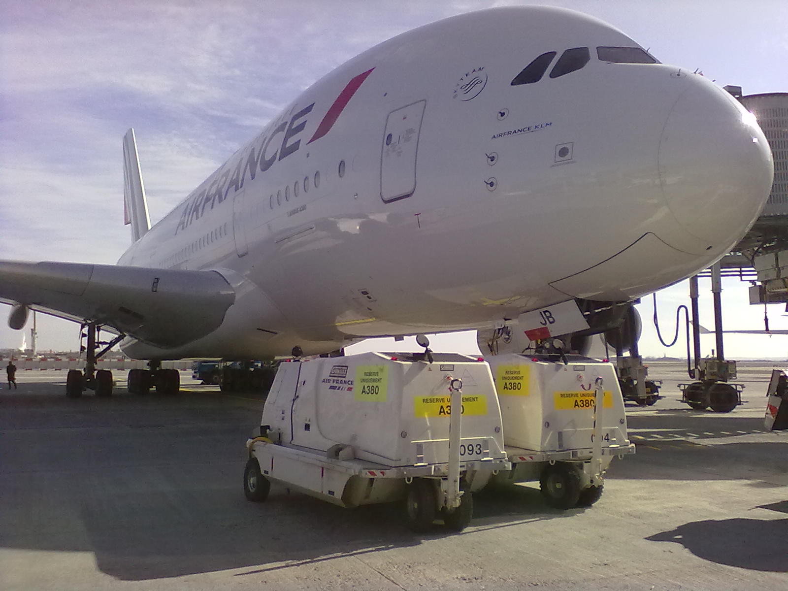 Guinault Mobile 400 Hz Ground Power Unit image 2 Airport Suppliers