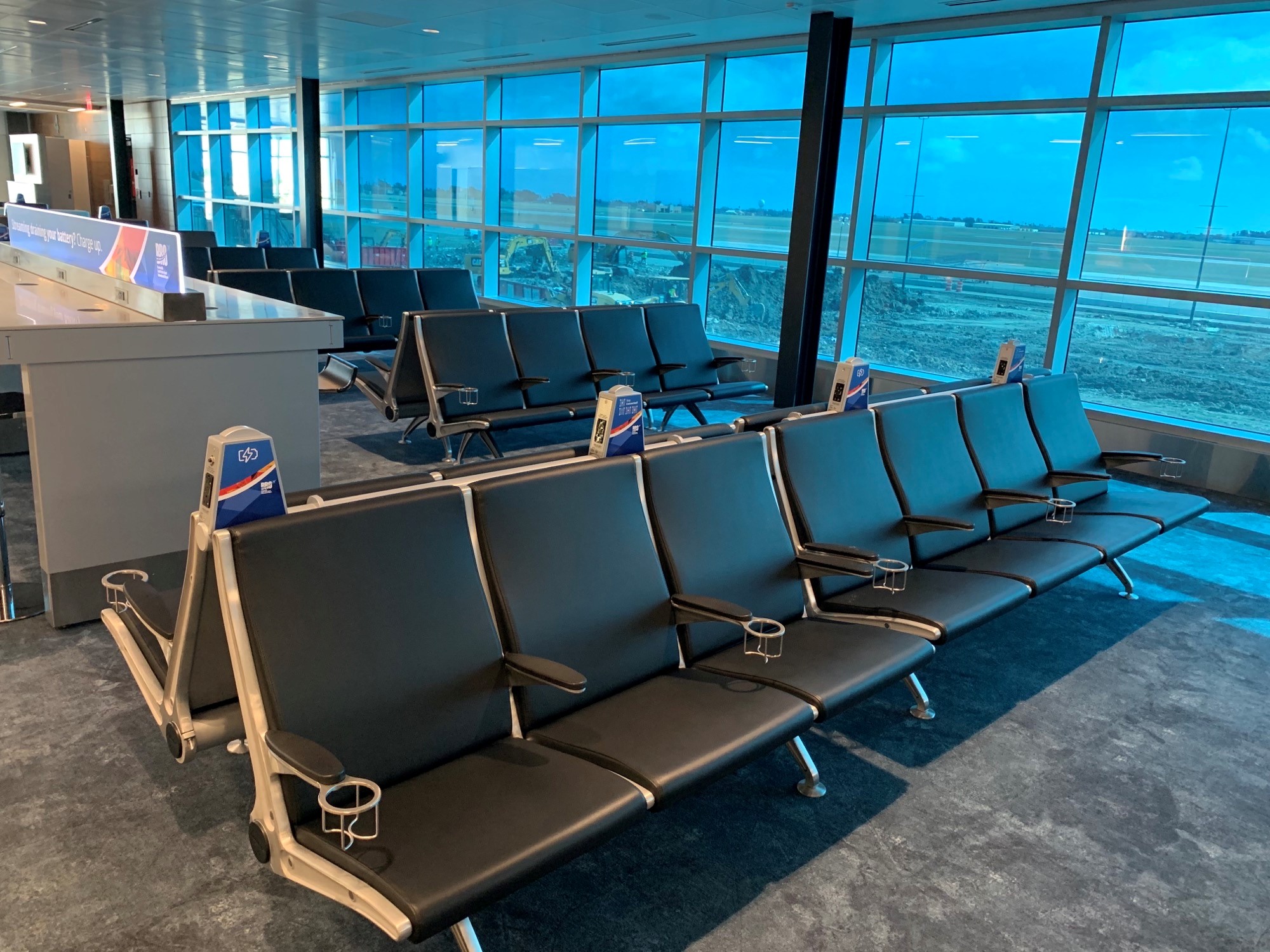 Seatback Charging Stations Airport Suppliers