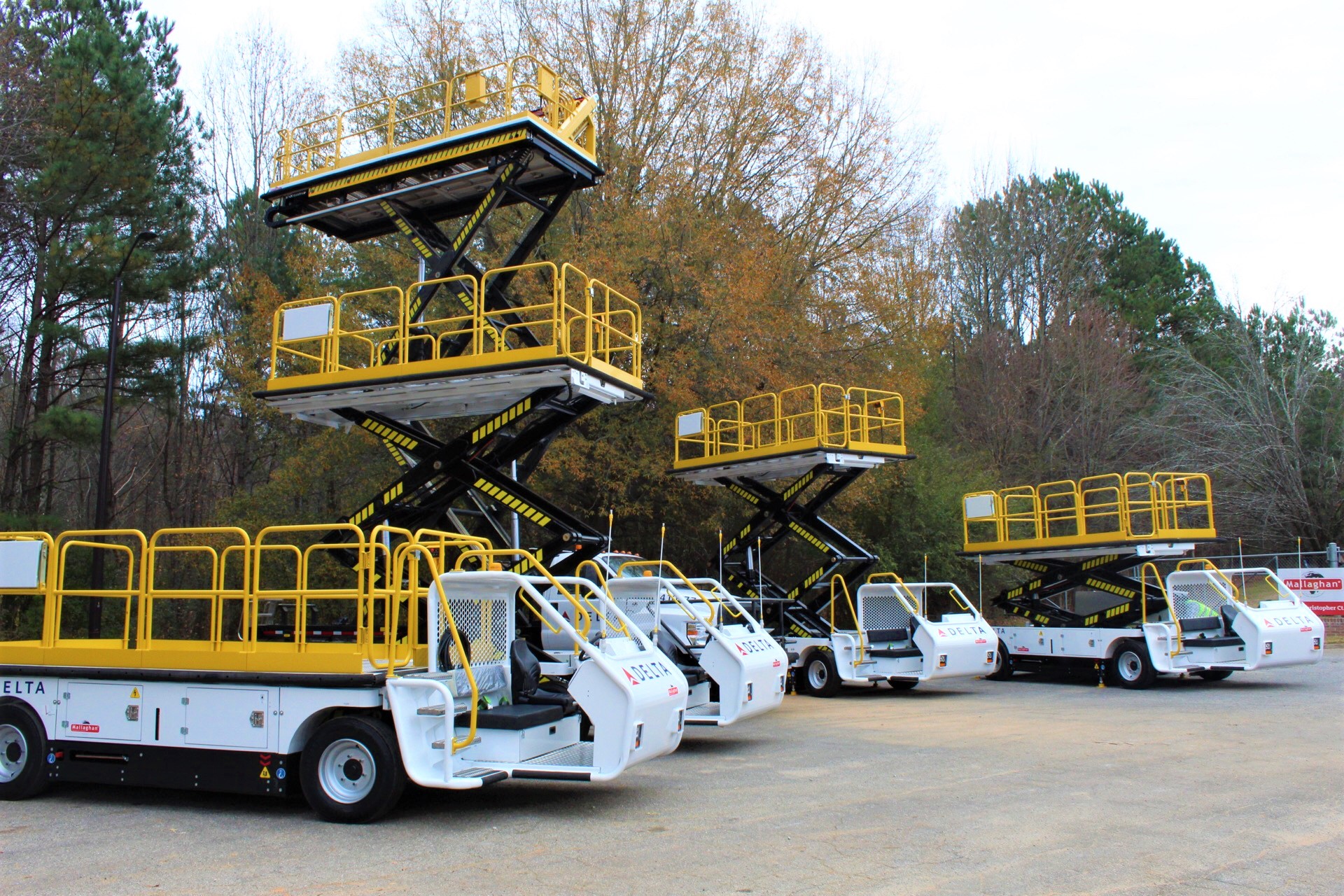 Maintenance Platform Lifts Airport Suppliers