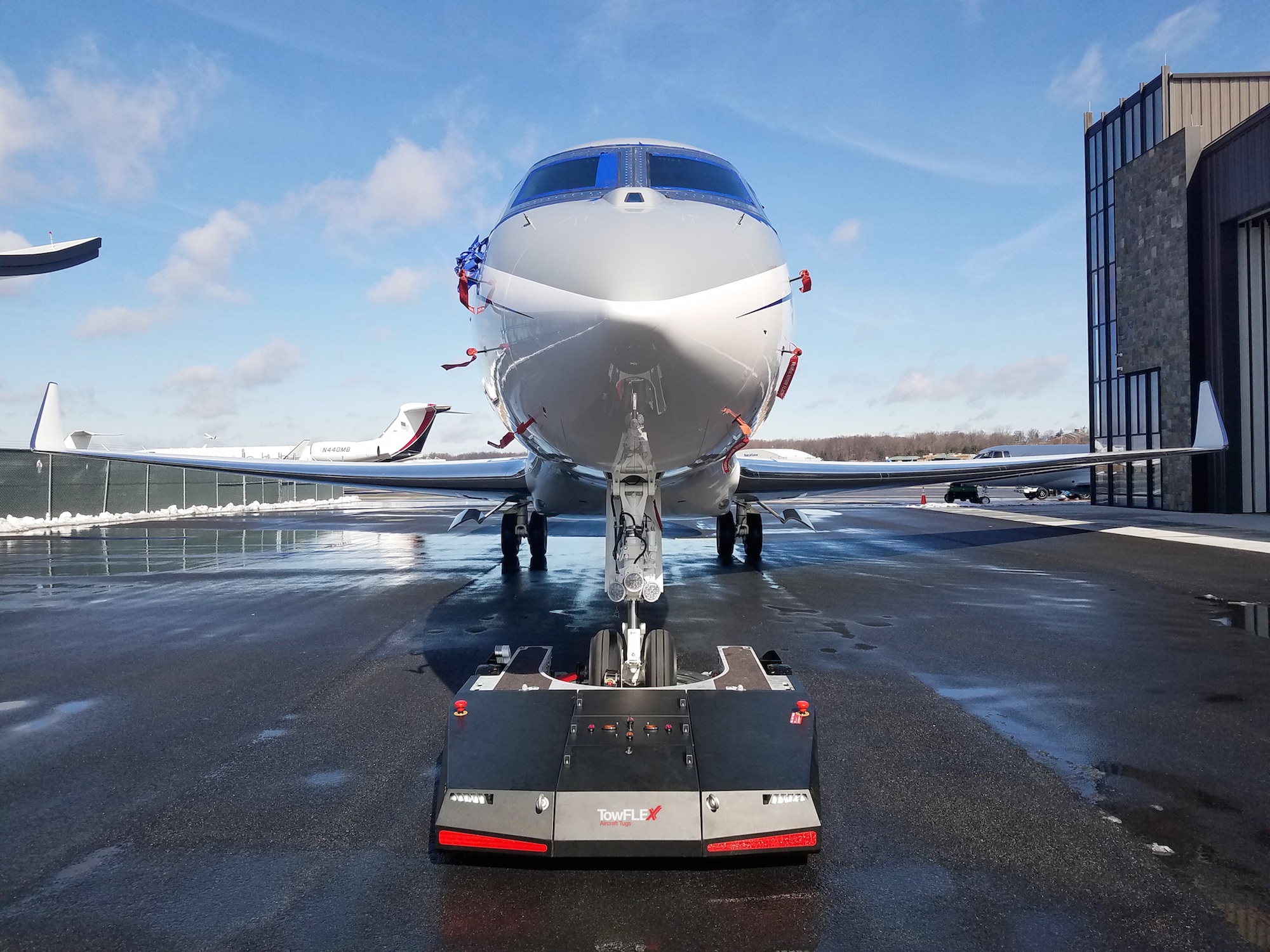 TowFLEXX TF5 RC Electric Aircraft Tug Airport Suppliers