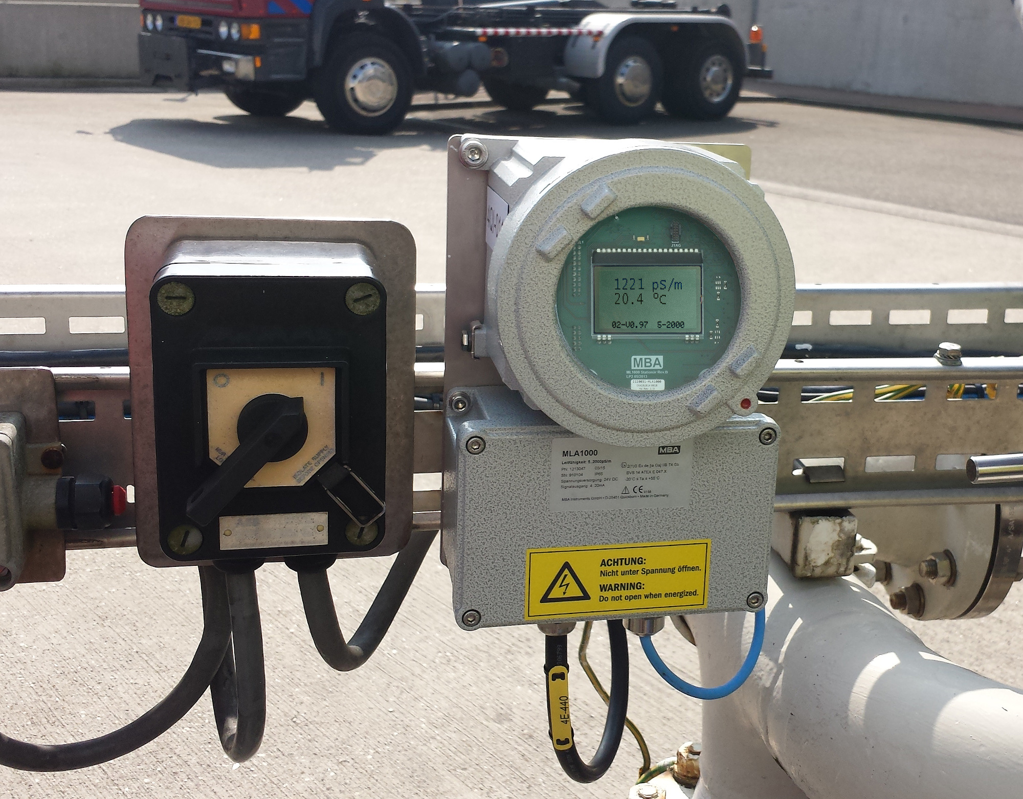 Continuous Conductivity Measurement System for Aviation Fuel Airport