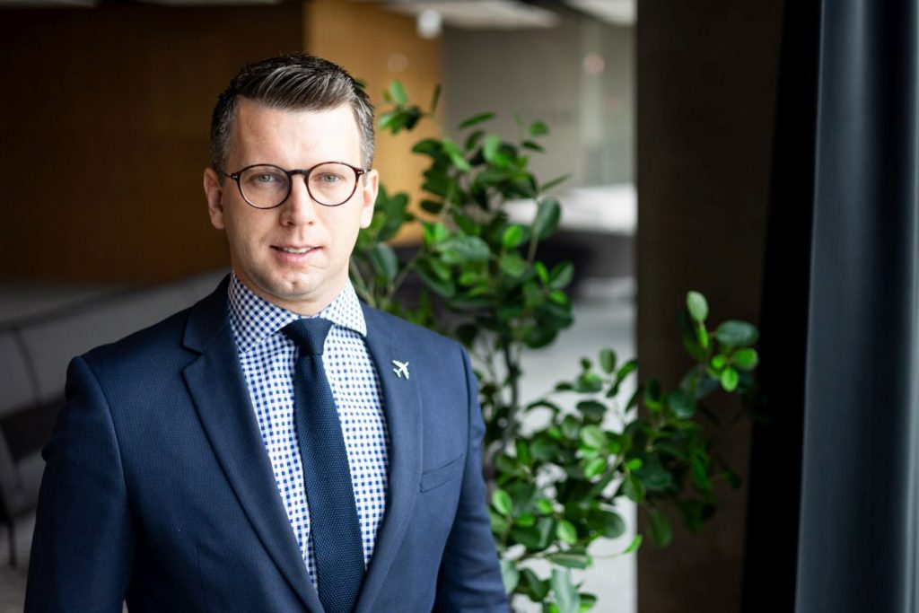 Aurimas Stikliunas Airport Suppliers