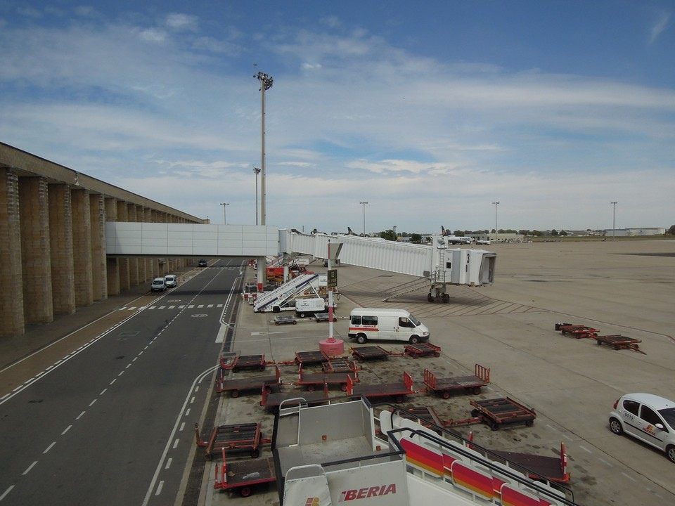 Seville Airport 1 Airport Suppliers