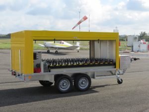 Trailers, flightcase and metallic structure support for charging and carriage of mobile runway lights