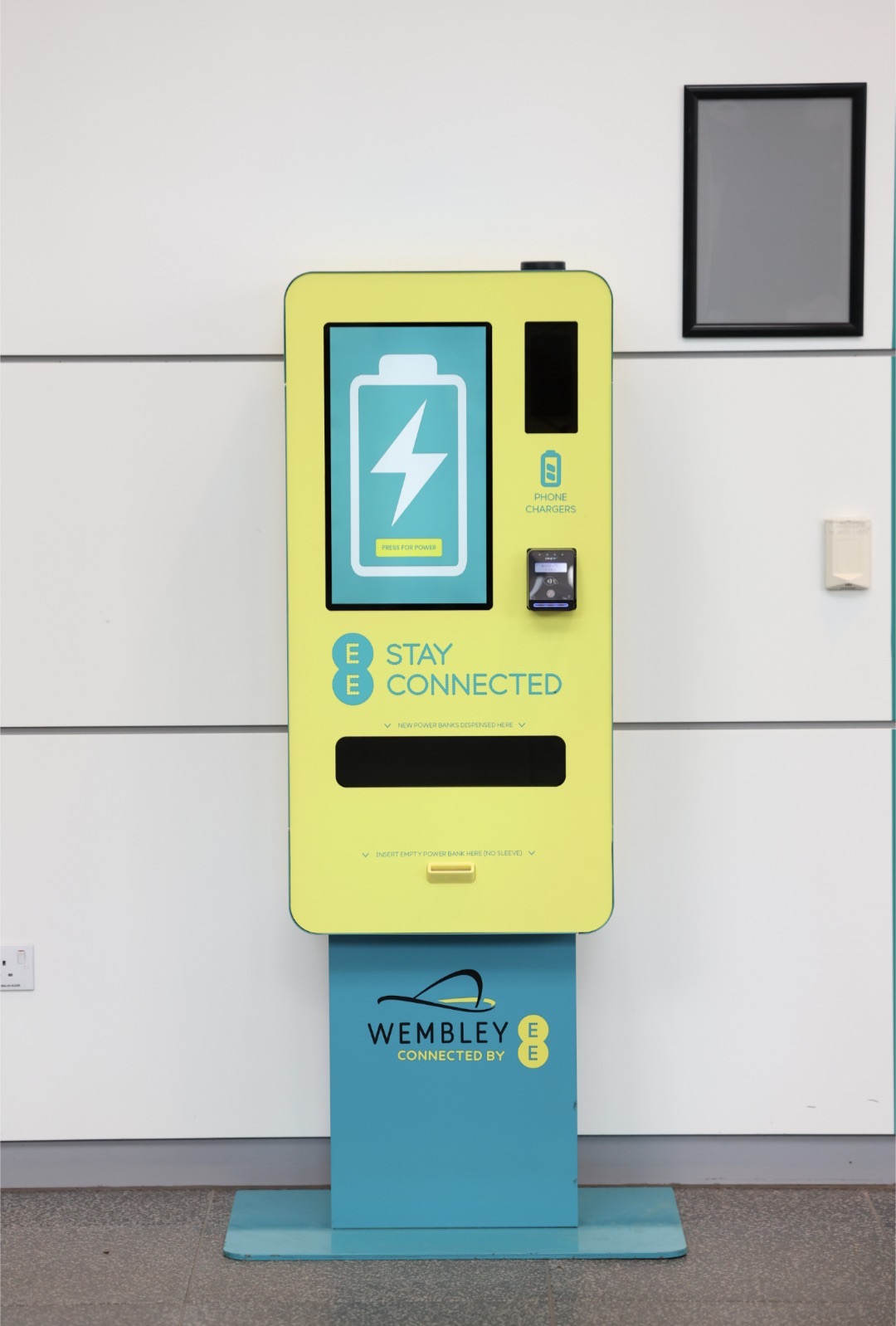 Portable Power Banks - Lifesaver Phone Charger Vending Machine