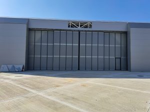 Navionix – Hangar door