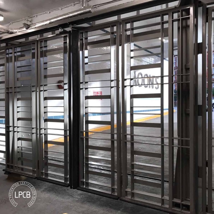 Xentry 2 Top or Bottom Guided Bi-Folding Speedgate